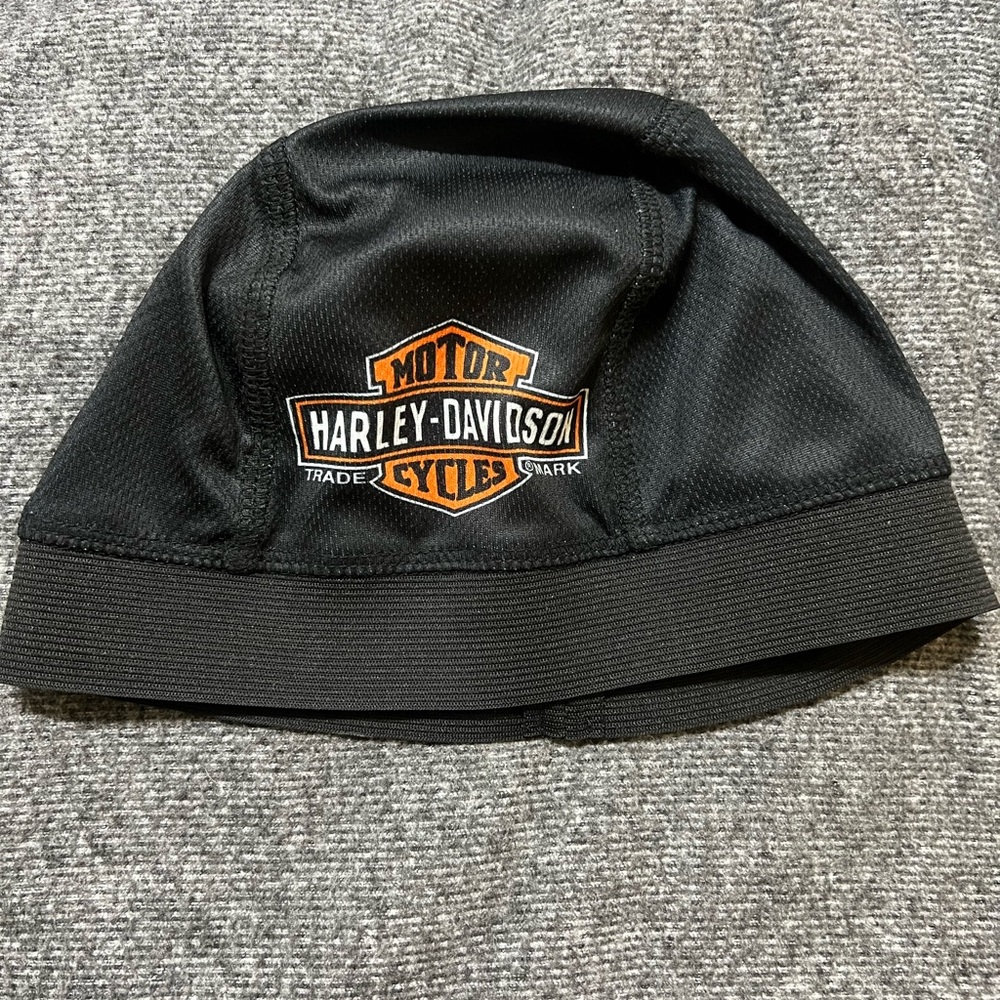 Genuine Harley-Davidson skullcap -Ventura/Camarillo California  Like New